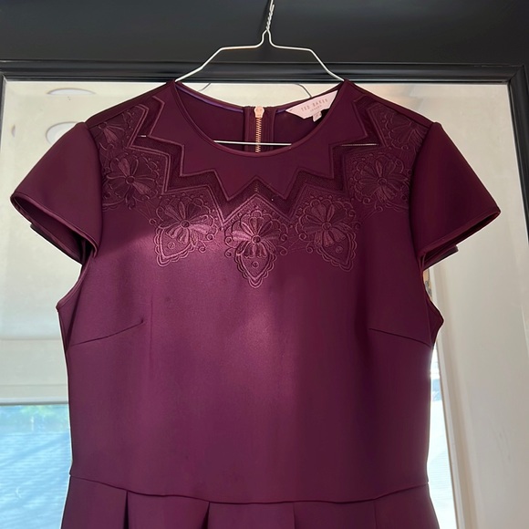 Ted Baker- Beautiful Embroidered Burgundy Dress - Picture 5 of 7